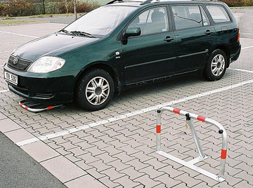 Parkovací zábrana U 80 sklopná - komaxit