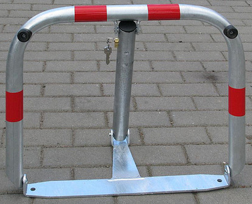 Parkovací zábrana U 60 sklopná - zinkovaná