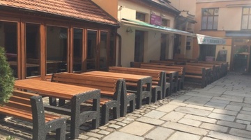 Parková betonová lavička Lada s opěradlem