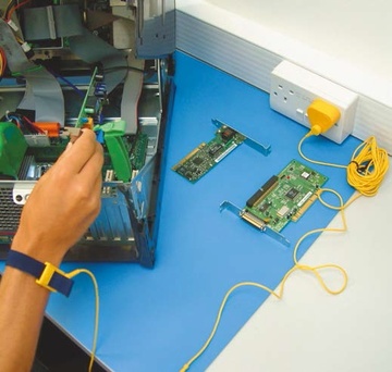 Propojovací kabel COBA pro rohože Matting a Benchstat 1,8m