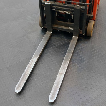 Průmyslová PVC dlaždicová podlahovina COBA Tough Lock černá 0,5 x 0,5m x 5mm