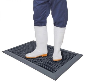 Vstupní dezinfekční rohož COBA HygiWell černá 0,85 m x 0,55 m
