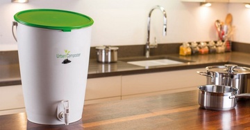 Plastový domácí kompostér na recyklaci bioodpadu z kuchyně 15l
